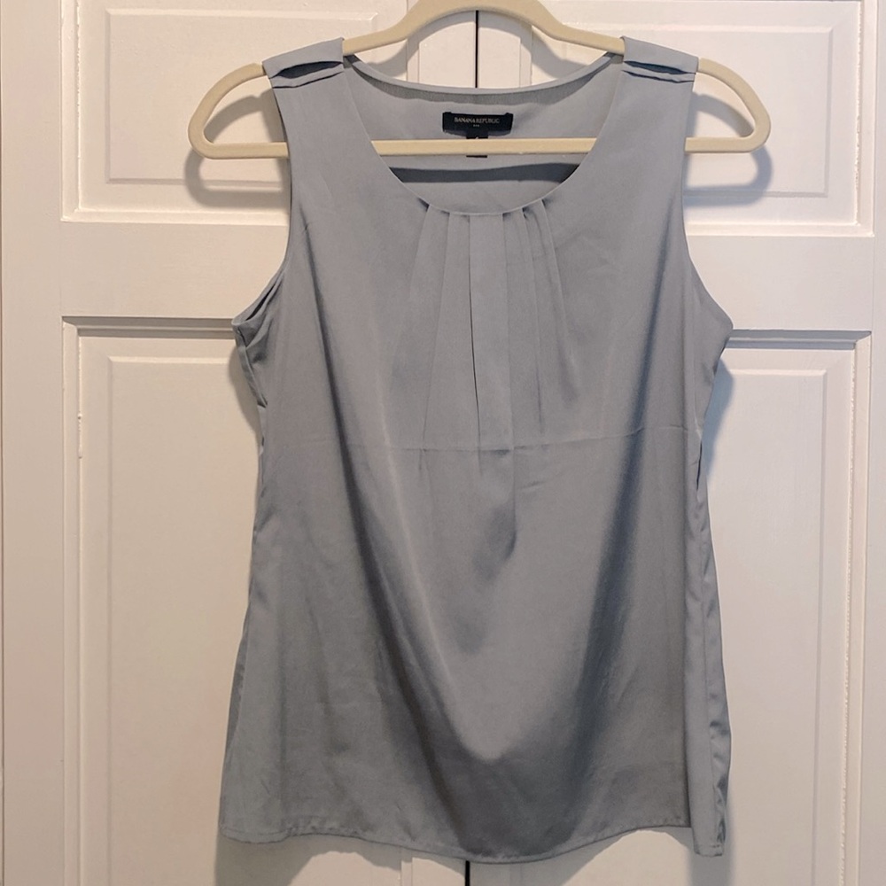 Banana Republic, blue/grey top, Small